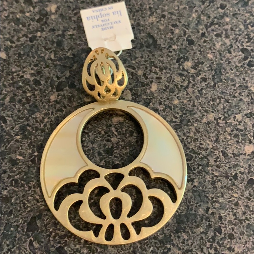 Lia Sophia Gold Tone Pendant